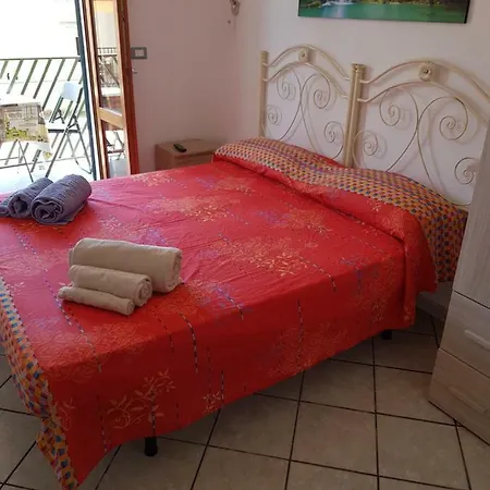 La Pietra Di בית הארחה